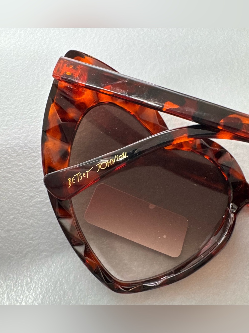 Betsey Johnson Tortoiseshell faceted cat eye Heart-Shaped Sunglasses - Brown - Picture 3 of 7
